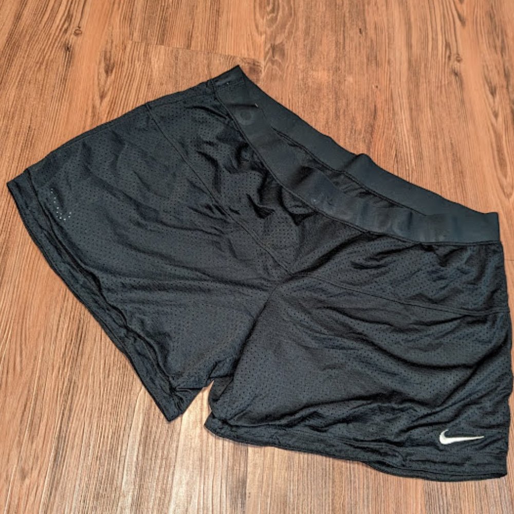 Nike Dri-Fit Reversible Shorts, Black and Black, Dri-Fit, Size Ladies Medium